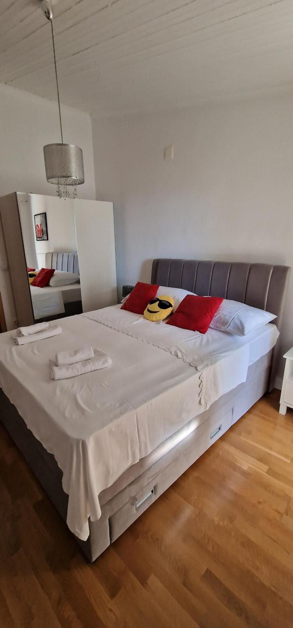 Apartment Anica 2